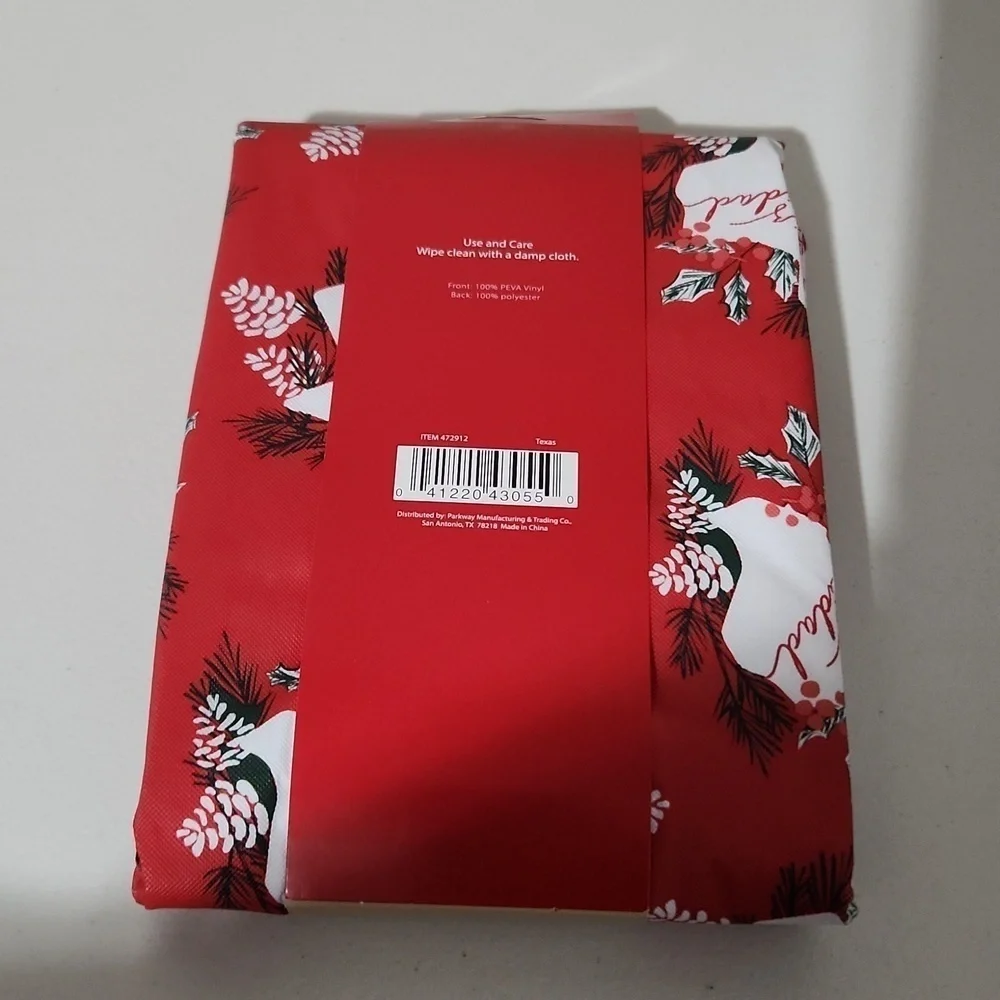 NEW Christmas table cloth 52x70 inches Fits table up to 40 x 60 Feliz Navidad
